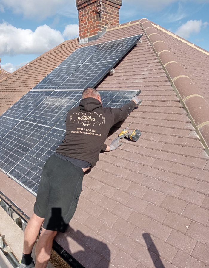 Chris from CBM Roofing at work on a Surrey rooftop